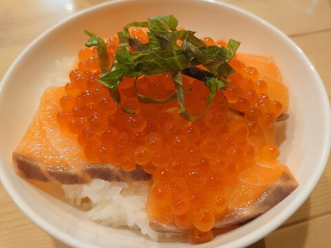 鮭とイクラの海鮮親子丼